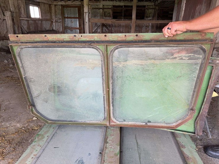 john-deere-r-image-3