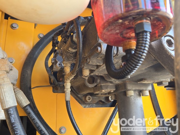 2015-volvo-ec350el-image-37