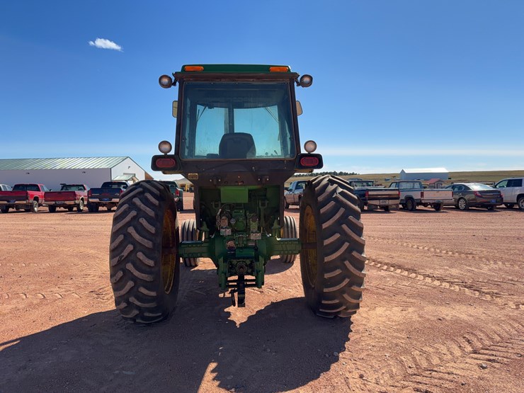 john-deere-4440-image-6