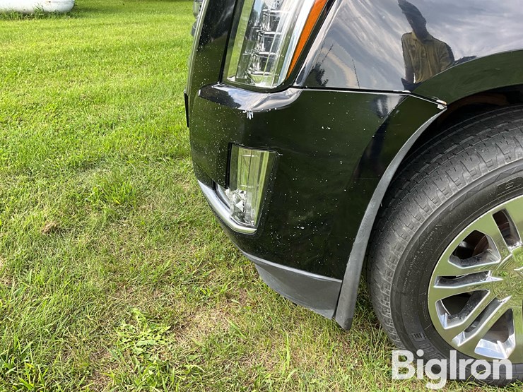 2015-cadillac-escalade-esv-image-14