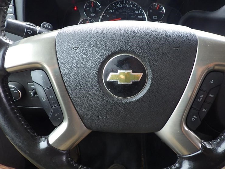2016-utility-van-image-39