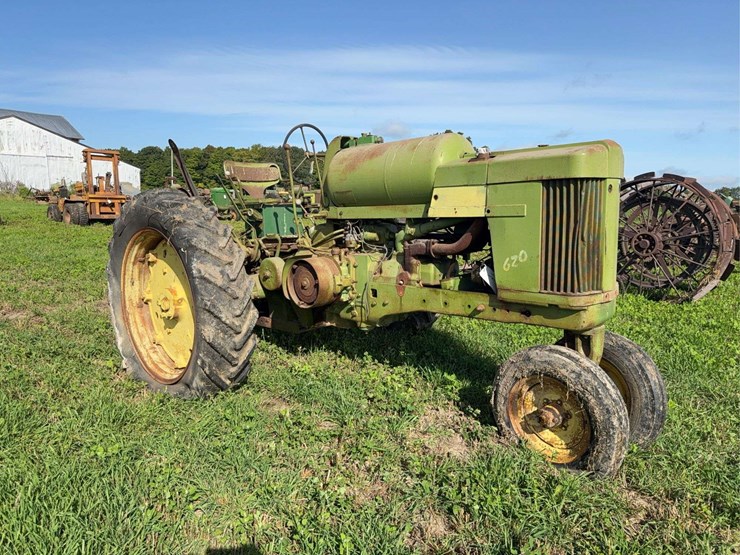 john-deere-620-image-1