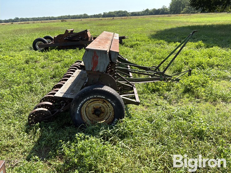 john-deere-11-image-4
