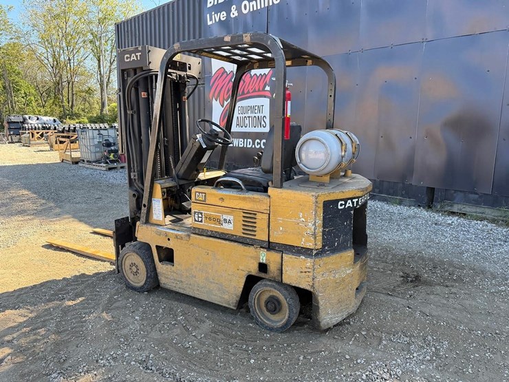 caterpillar-t50d-image-2