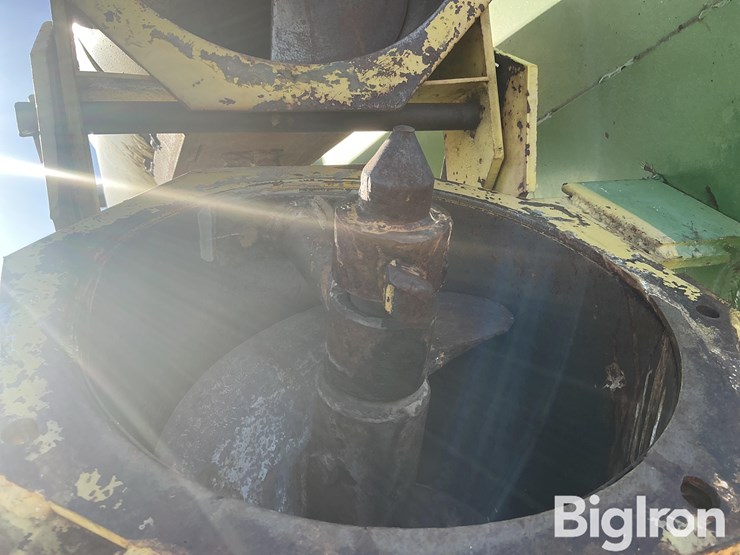 john-deere-1210-image-15