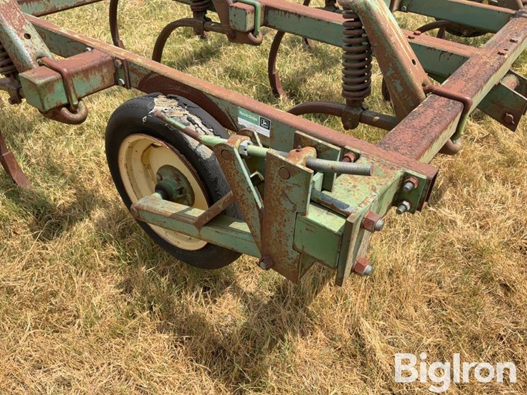 john-deere-1610-image-14