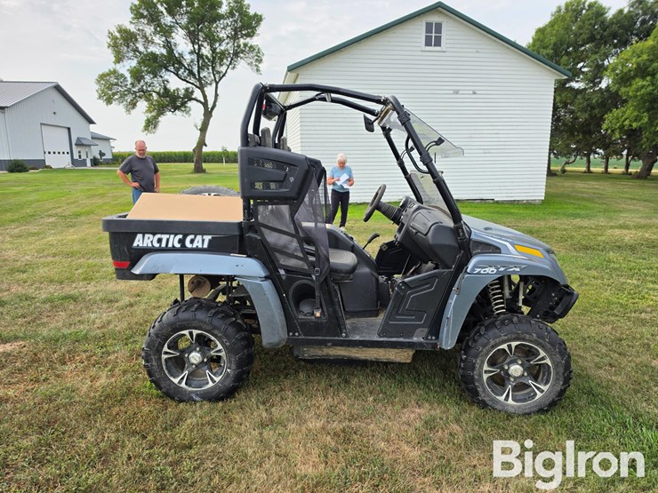 2013-arctic-cat-700-prowler-image-4