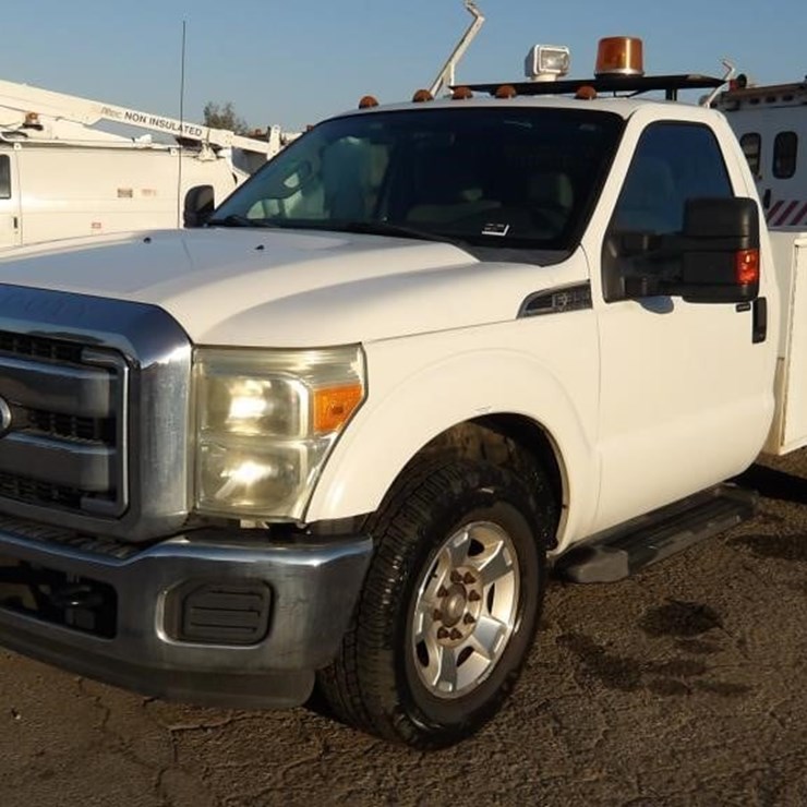 2011 FORD F350
