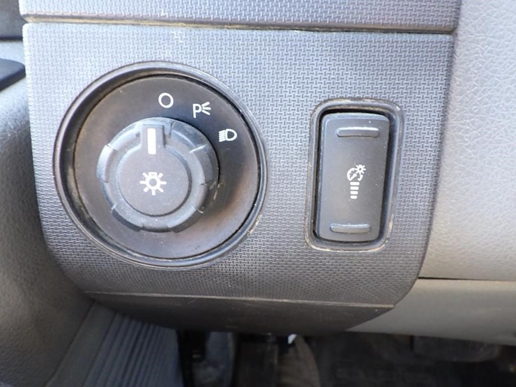 2015-ford-f550-image-42