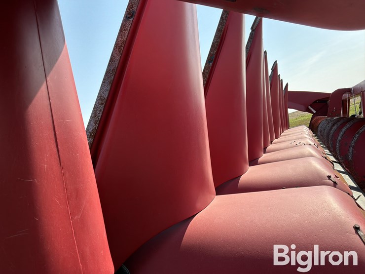2012-case-ih-3412-image-14