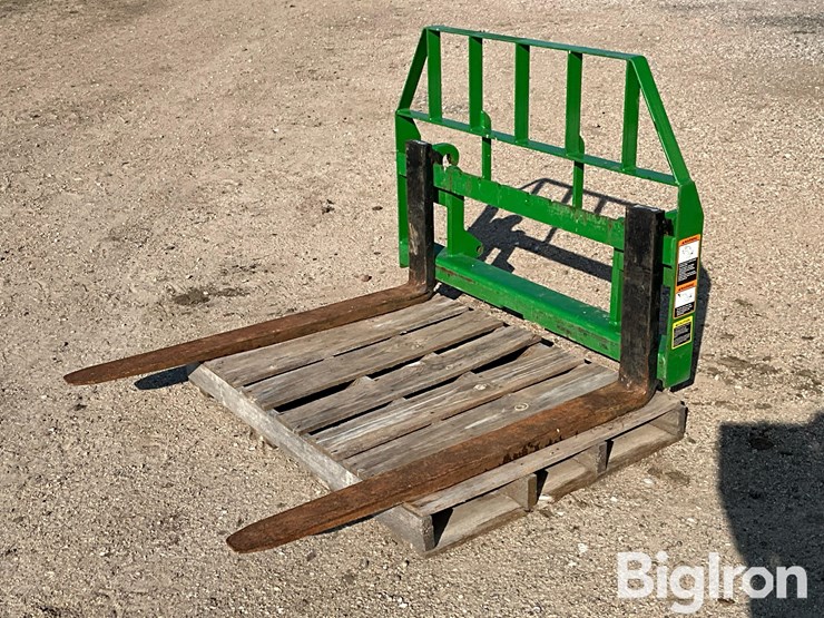2021-john-deere-48-image-1