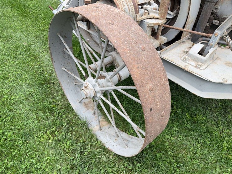 big-bull-tractor-image-5