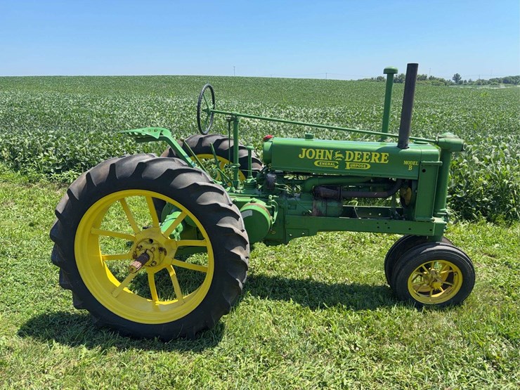john-deere-b-image-6
