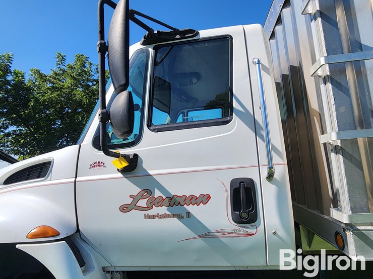 2006-international-durastar-4400-image-10
