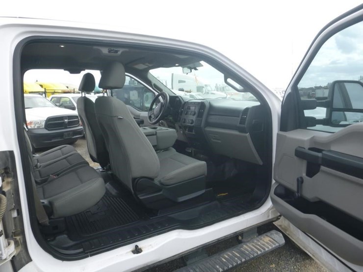 2017-ford-f350-image-6