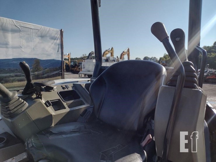 bobcat-e32-image-10