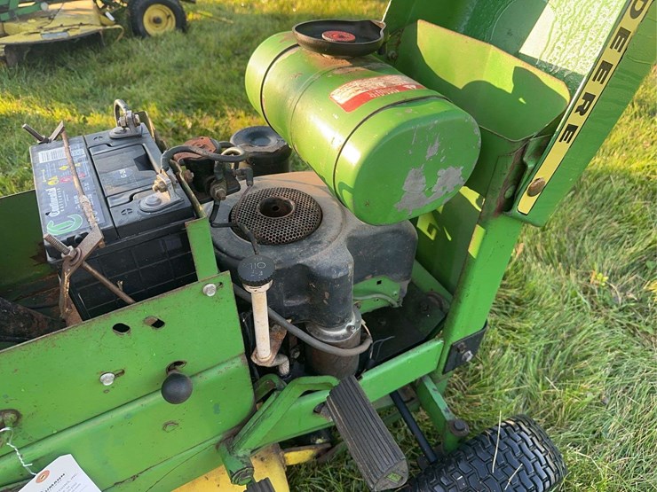john-deere-70-image-10