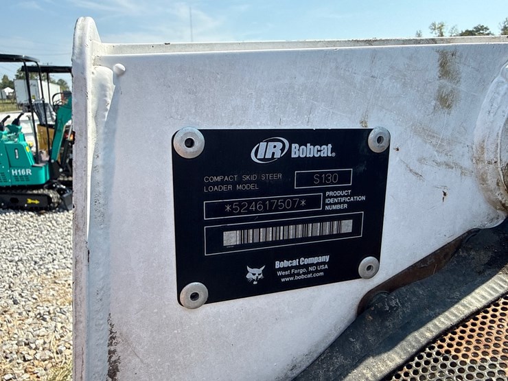 2004-bobcat-s130-image-13