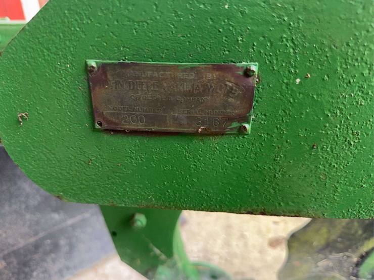 john-deere-200-image-7