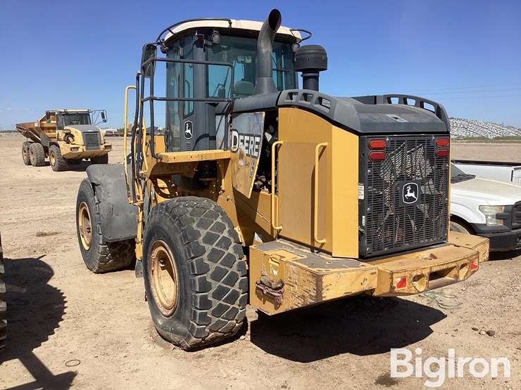 2012-deere-724k-image-7