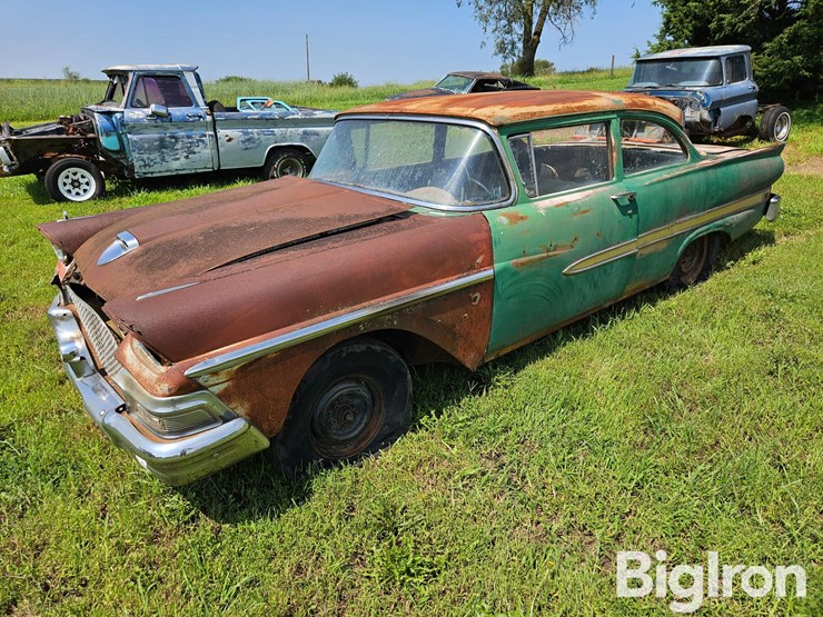 1958-ford-300-image-1