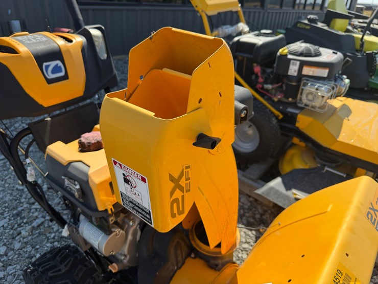 #16-•-cub-cadet-zx-30"-snow-blower-1i039b40077-inv#4519-image-19