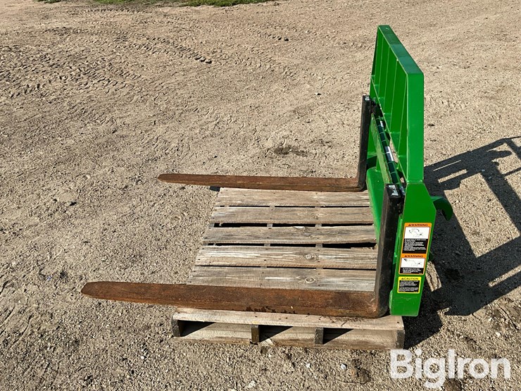 2021-john-deere-48-image-8