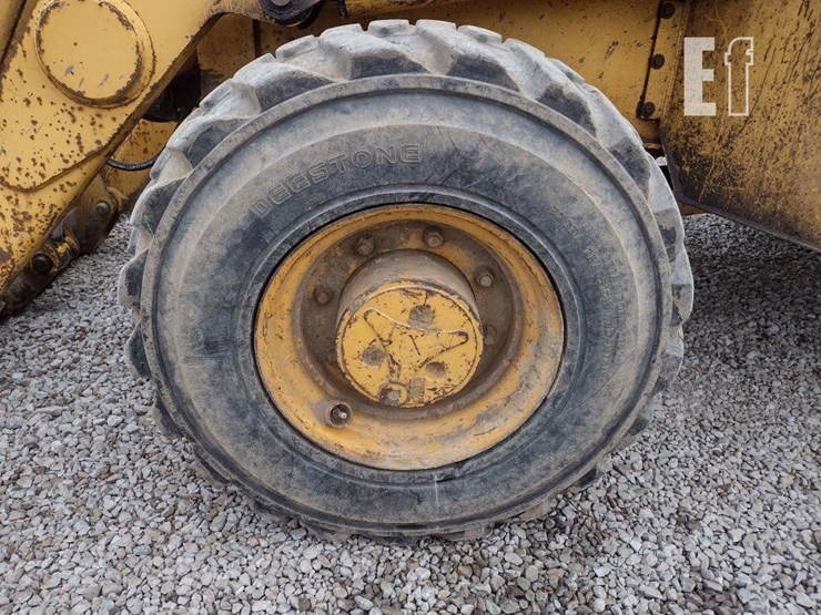 1995-deere-410d-image-18
