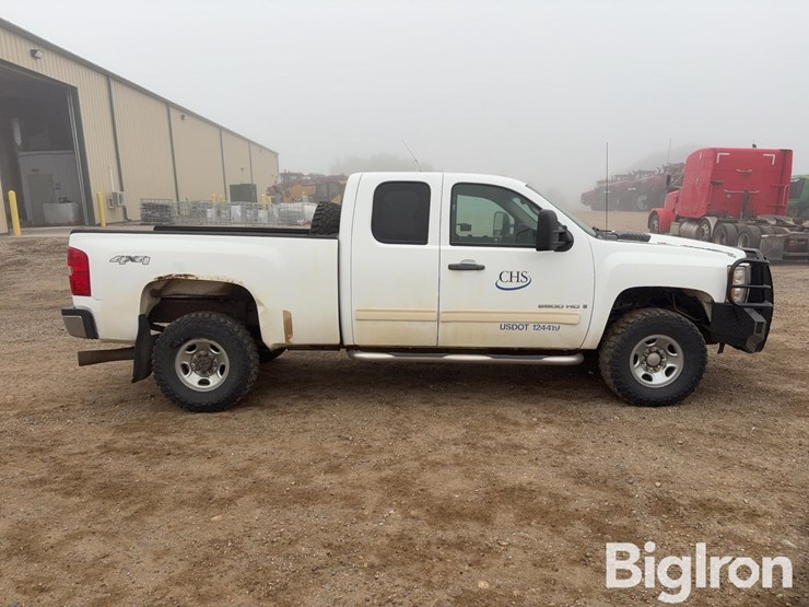 2009-chevrolet-silverado-2500-image-4