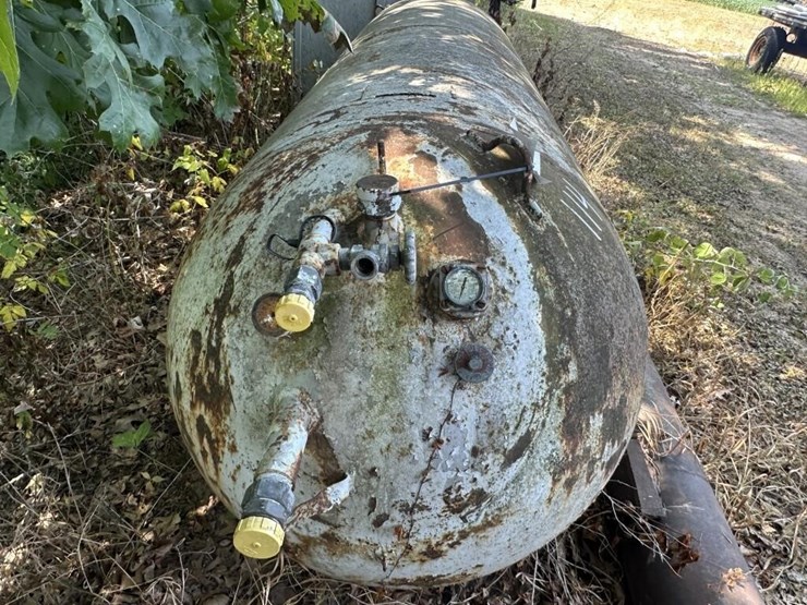 400-gallon-lp-tank-image-3