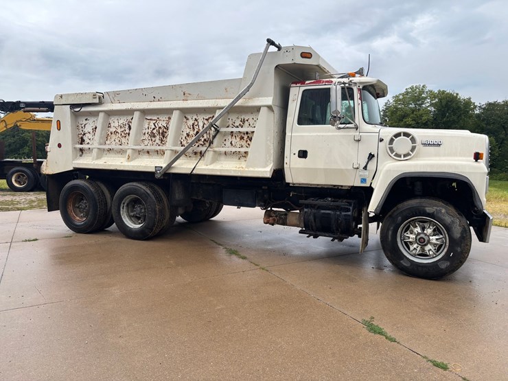 1994-ford-l8000-image-4