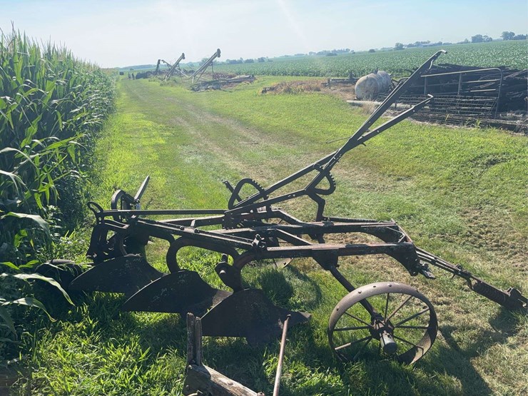 john-deere-14-image-4