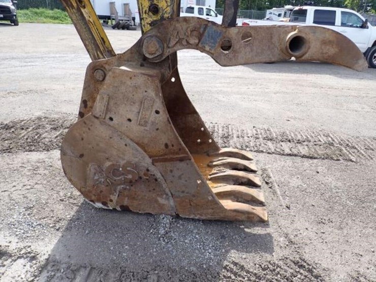2006-kobelco-sk235sr-lc-1e-image-13