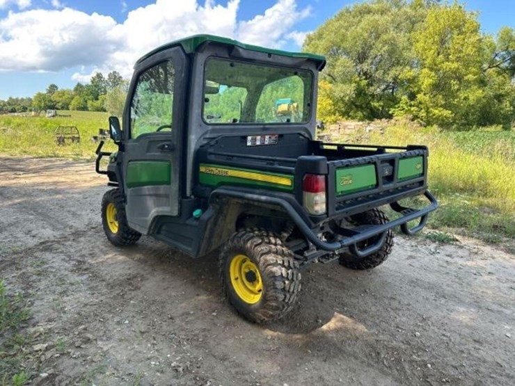 2020-john-deere-gator-image-7