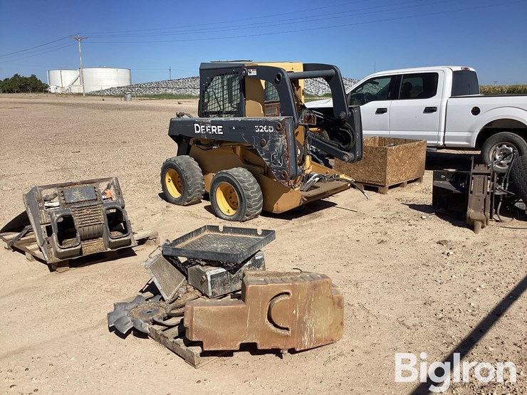 2011-deere-326d-image-7