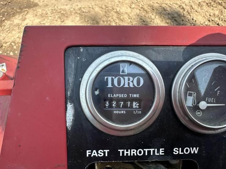 toro-groundsmaster-322d-image-14