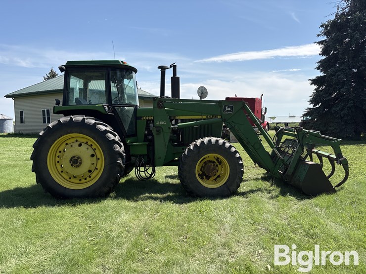 1990-john-deere-4455-image-4