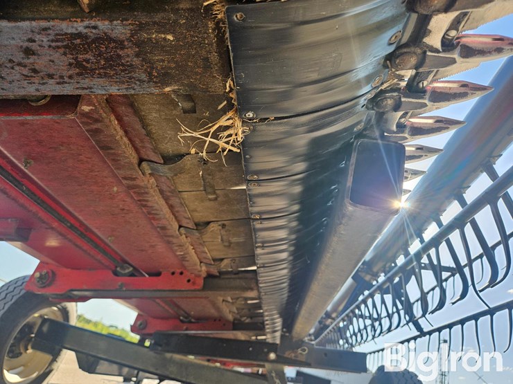 2011-case-ih-3020-image-12