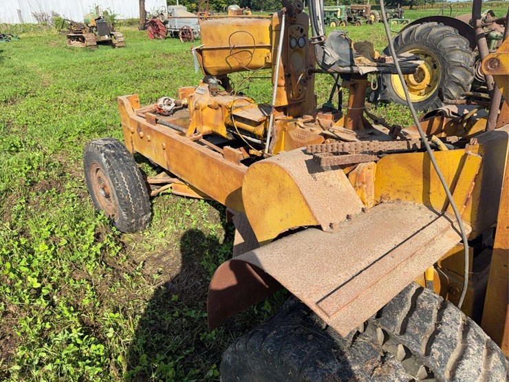 john-deere-420-image-11