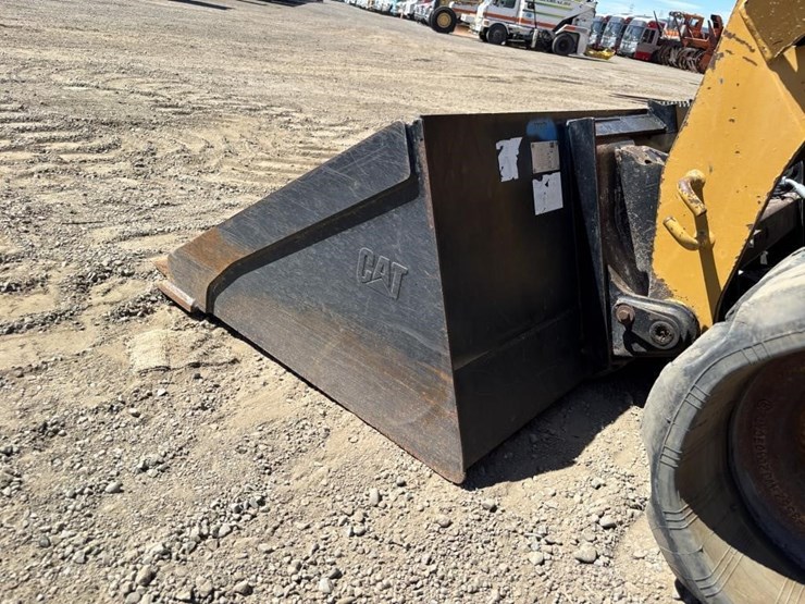 2020-caterpillar-289d3-image-10