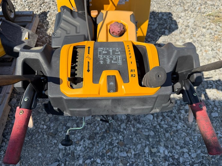 #16-•-cub-cadet-zx-30"-snow-blower-1i039b40077-inv#4519-image-16