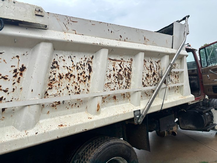 1994-ford-l8000-image-63
