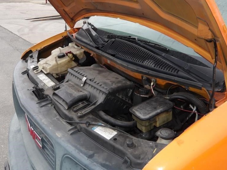 2000-gmc-savana-g3500-image-14