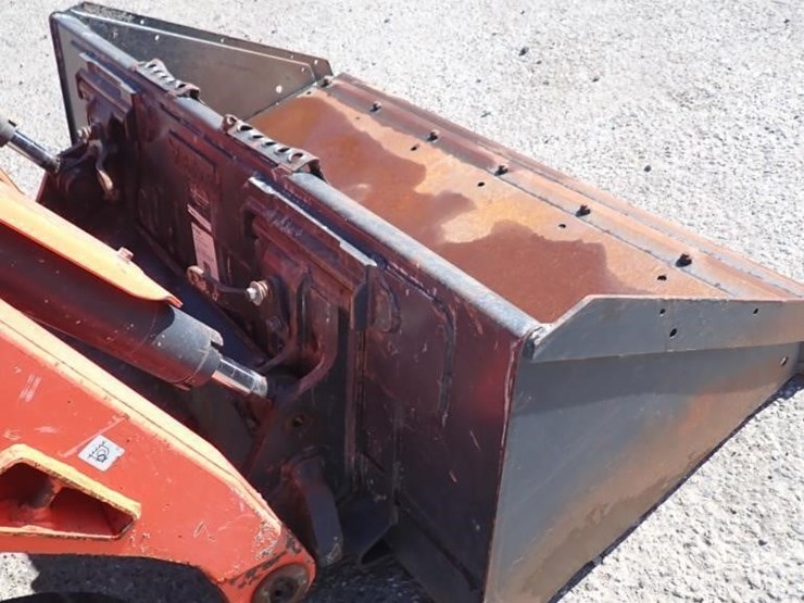 2023-kubota-svl75-2-image-9