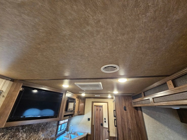 #21371-•-2021-lakota-charger-trailer-image-60