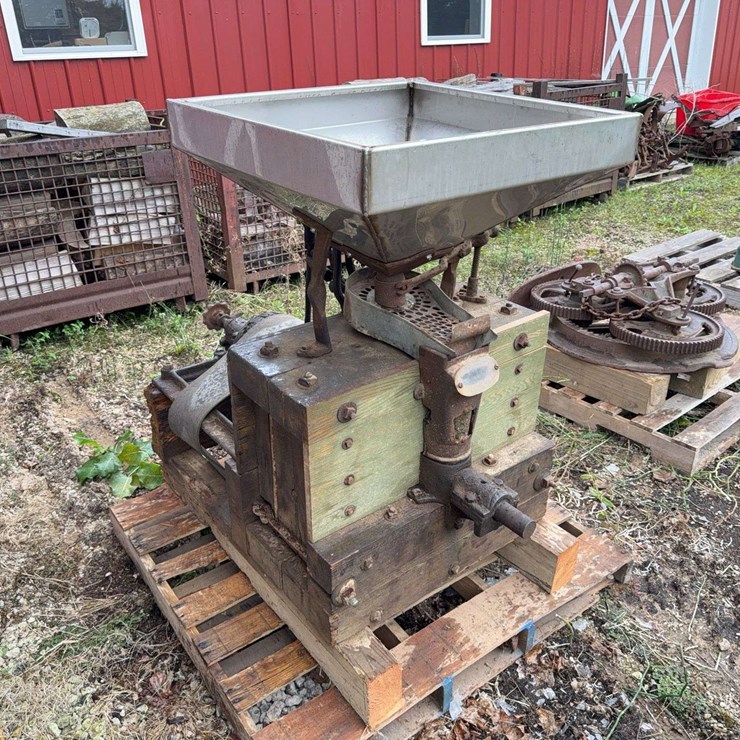 Burr Mill