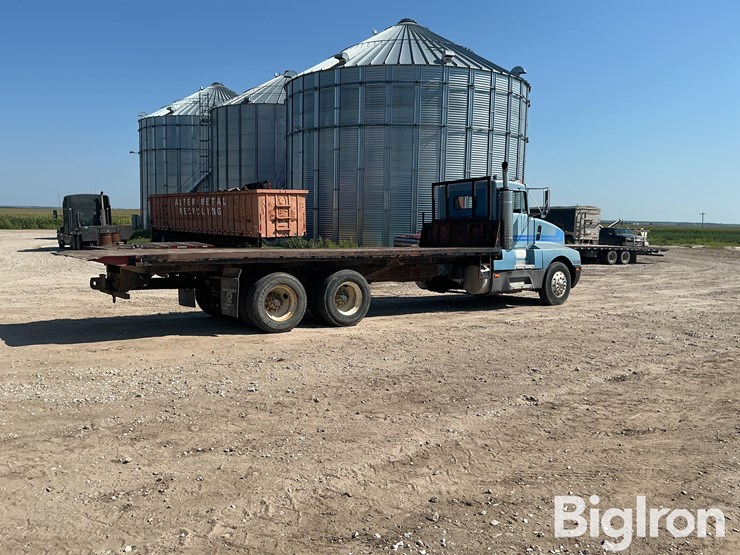 1986-kenworth-t600-image-5