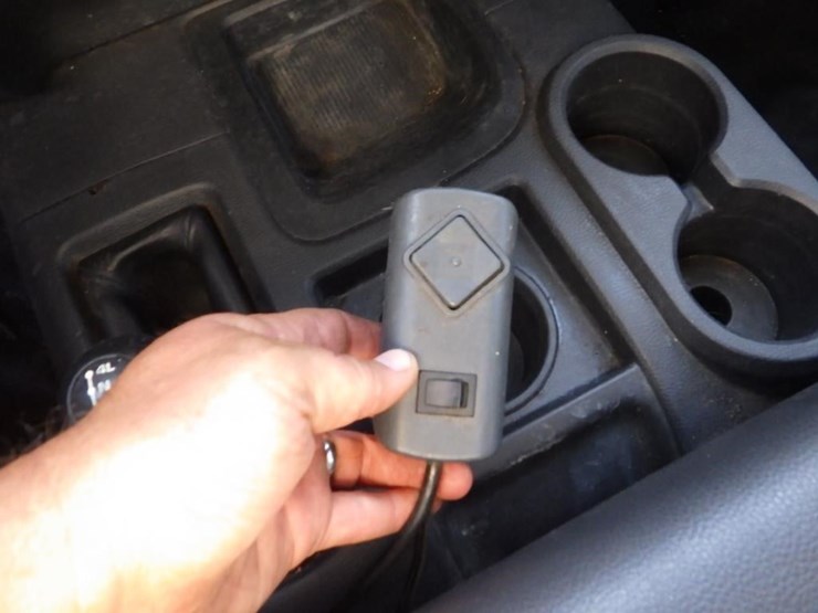 2012-dodge-2500-image-34