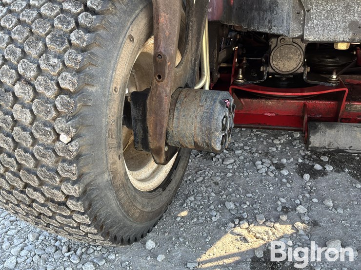 2015-massey-ferguson-730-image-11
