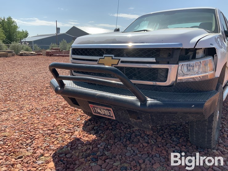 2013-chevrolet-silverado-2500-image-10